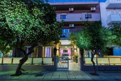 Olympia Hotel - image 2