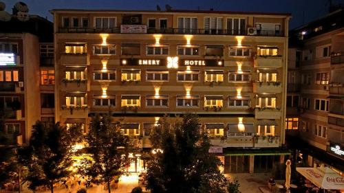 Emery Hotel, Prisztina