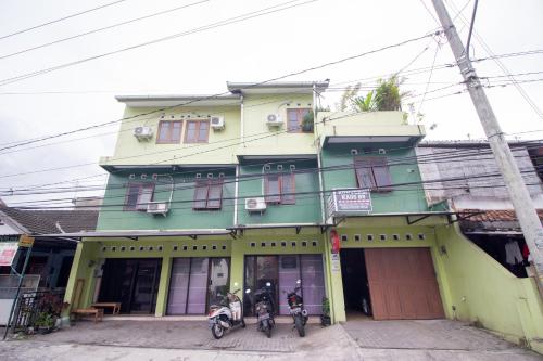 Halona Residence near Pakuwon Mall Jogja Mitra RedDoorz