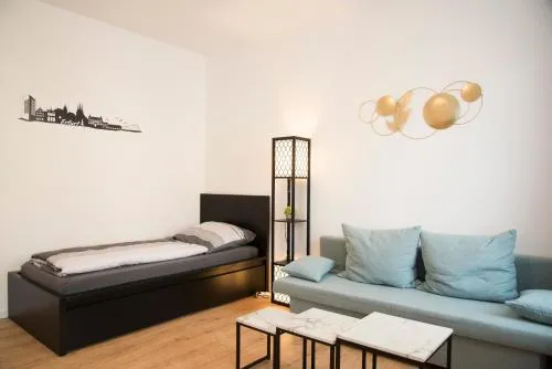 Schöne Ferienwohnung 78m2, 3 Schlafzimmer, 2 Bäder, Zentrumnah, 1OG in Erfurt, Deutschland