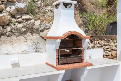  Villa Flamenca, comoda con piscina privada, barbacoa by AndaraHolidays in Canillas de Albaida