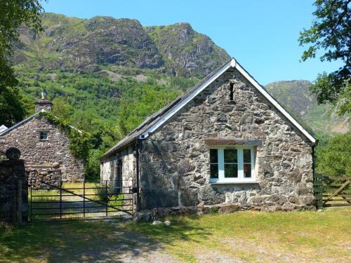 B&B Machynlleth - Gesail Barn and Farmhouse - Bed and Breakfast Machynlleth