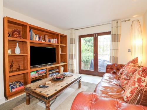 The Lillies - image 6