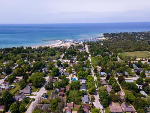 GLOBALSTAY New houses near Huron Lake