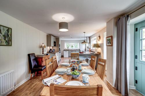Meadow Cottage - Bicester