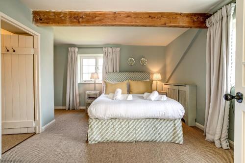 Buitenkant, Church End Cottage in Salford