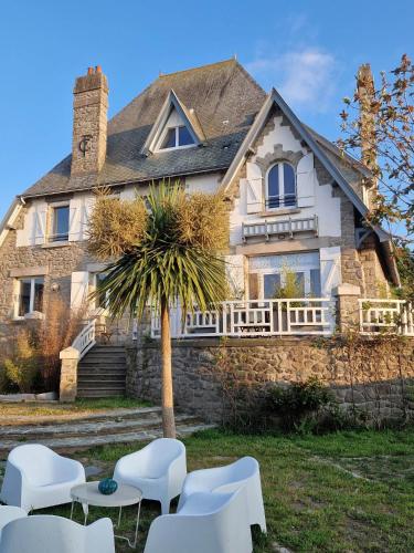 Сад, Villa Fresquet in Tourlaville