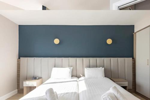 Galway Bay Sea View Apartments - image 2