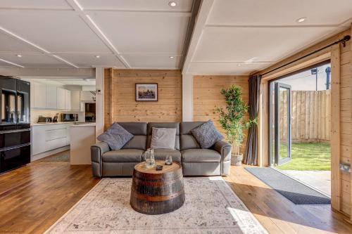 Exterior view, Buttercup Lodge in Crowmarsh Gifford