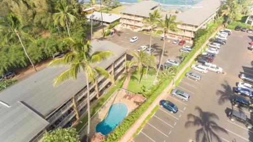 2Br Kauai Kailani Condo, Pool, walk to Ocean & Shops, AC KK117