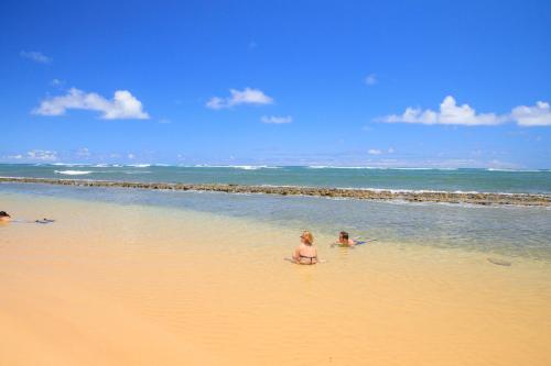 2Br Kauai Kailani Condo, Pool, walk to Ocean & Shops, AC KK117