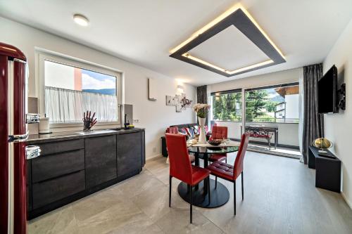 Superior One-Bedroom Apartment with Balcony