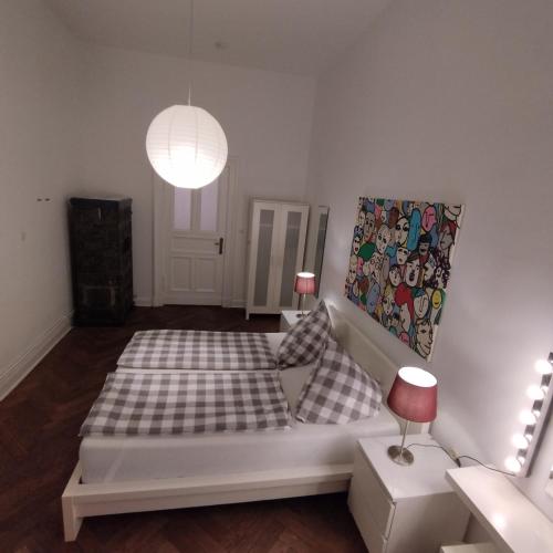 Apartment 3 large rooms with 2 separate bedbrooms close to city centre near Kudamm and KaDeWe, Berlín (foto 8)