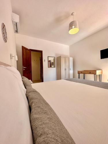 Double A Luxury Room - image 7