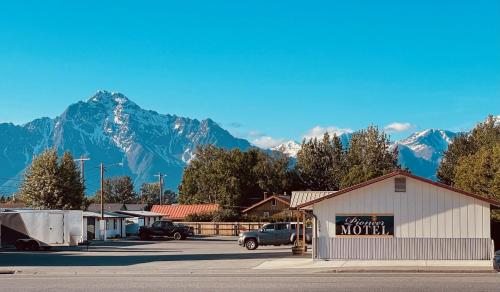 The Pioneer Motel - Accommodation - Palmer