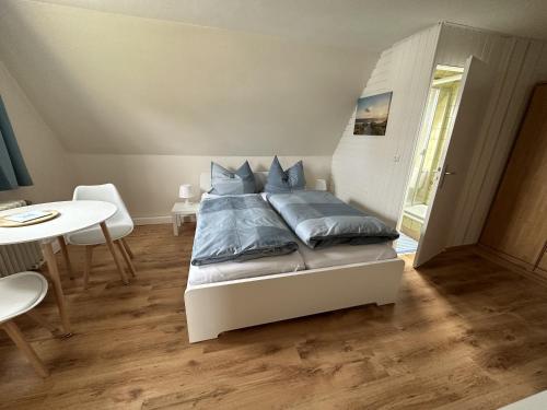1 queen bed