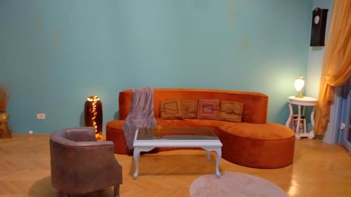 One-Bedroom Apartment image 10