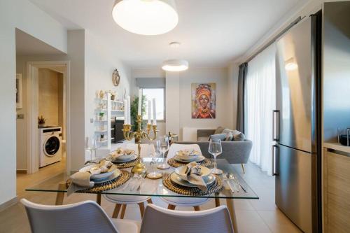 Deluxe Boutique Apartment in แลมบิ