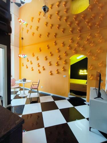 Wonderland Apartment in Milan shopping area, AC, Wifi and Subway, Milán