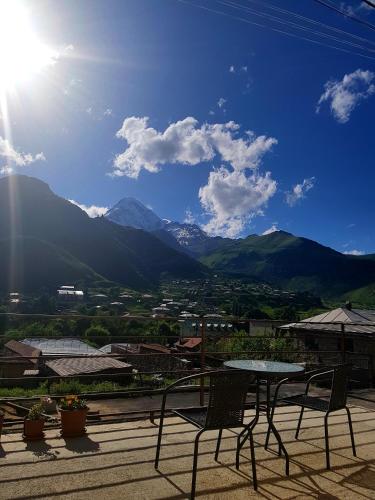 Näkymä, Guest House on V. Pshavela 50 in Kazbegi