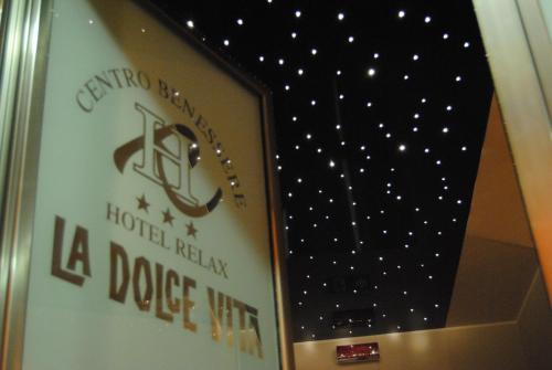 Hotel Relax - main image