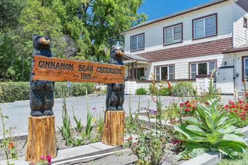 Cinnamon Bear Creekside Inn - Accommodation - Sonoma