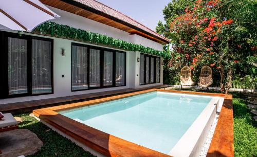 Hutan Villa by EVDEkimi Ubud