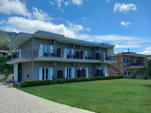 NIKOS DIMAS STUDIOS NIKOS DIMAS STUDIOS