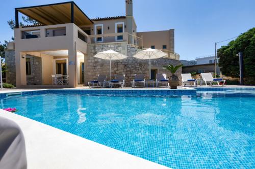 Palladio Luxury Villa - Tap to explore photos