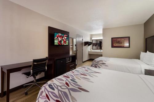 Red Roof Inn Columbia SC Airport - image 2