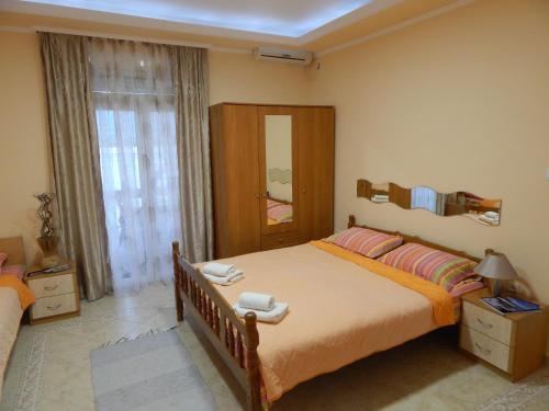 Studio with Balcony and Sea View image 9