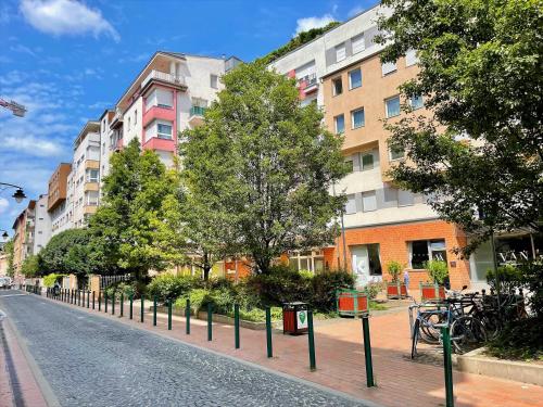 Feel Home DeLuxe CORVIN # FREE PARKING # AC # Elevator - image 10