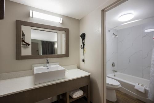 Serena Inn Thomasville - image 11