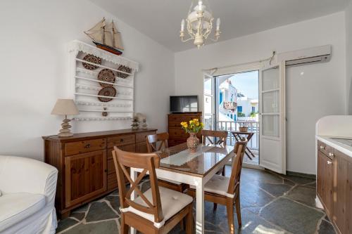 Iekārtas, Loutra Kythnos Suites in Loutra (Kythnos)