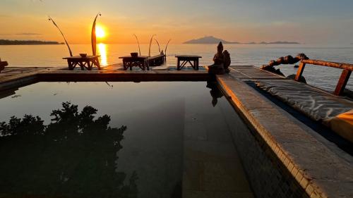 Apkārtne, HAPPY DIVE RETREAT fka Ankermi Happy Dive in Waigete