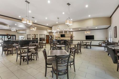 Best Western Plus Texoma Hotel & Suites in Denison, USA