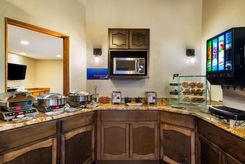 Best Western Derby Inn - image 6
