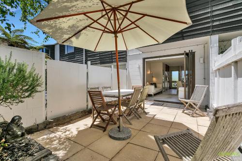 QV Sunny Townhouse at Collingwood Street - 1067