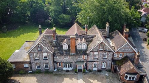 Findon Manor Hotel - image 13