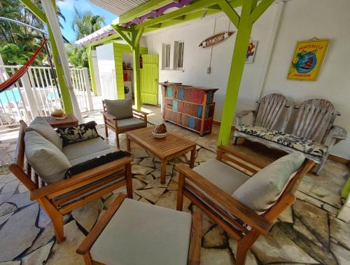 Instalações, Logisrev in Bois Jolan