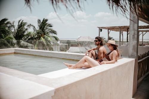 Peldbaseins, DOS MARES Pool Club Boutique Hotel in El Cuyo