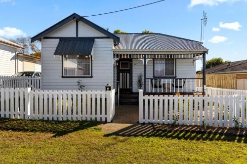 Jacaranda Cottage