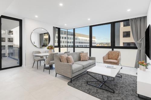 Meriton Suites Allara Street Canberra - Accommodation