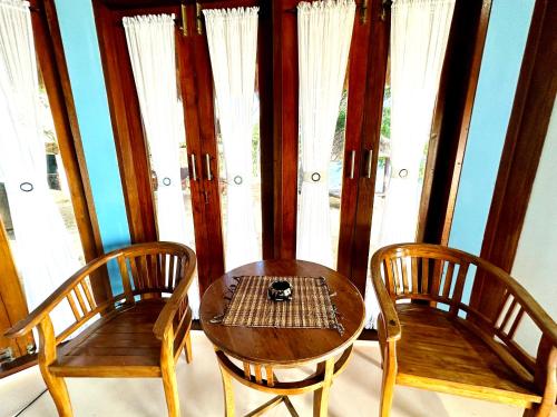 Khabita Beach Resort in Gili Gede