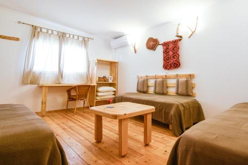 Kfar Hanokdim in Mountainside