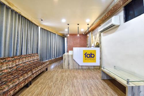 FabHotel Max Inn