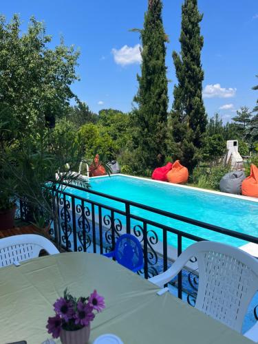 Vrčin vintage pool Spa house