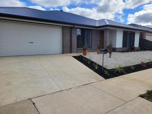 New apartment 3 min to Sovereign Hill & Wildlife Park