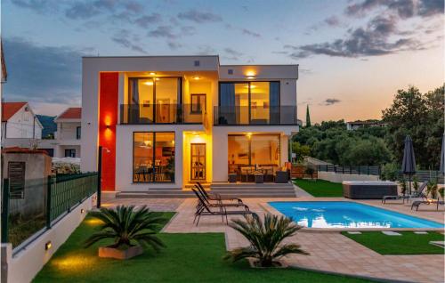 Stunning home in Drace with Outdoor swimming pool, WiFi and Swimming pool