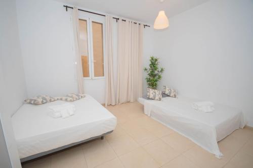 For You Rentals Hermoso apartamento TEMPORAL Plaza Zerolo - Chueca - Madrid DIN131F, Madrid